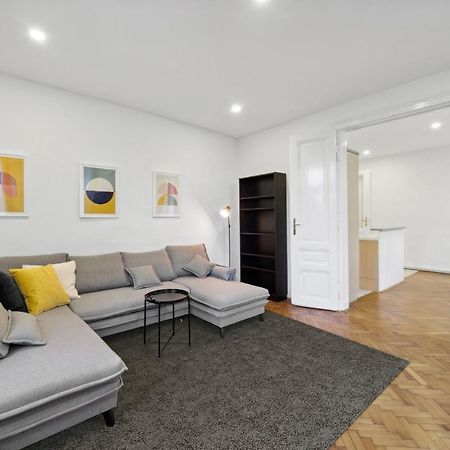 Big Spacious Central Apartment In Vienna Viena Exterior foto
