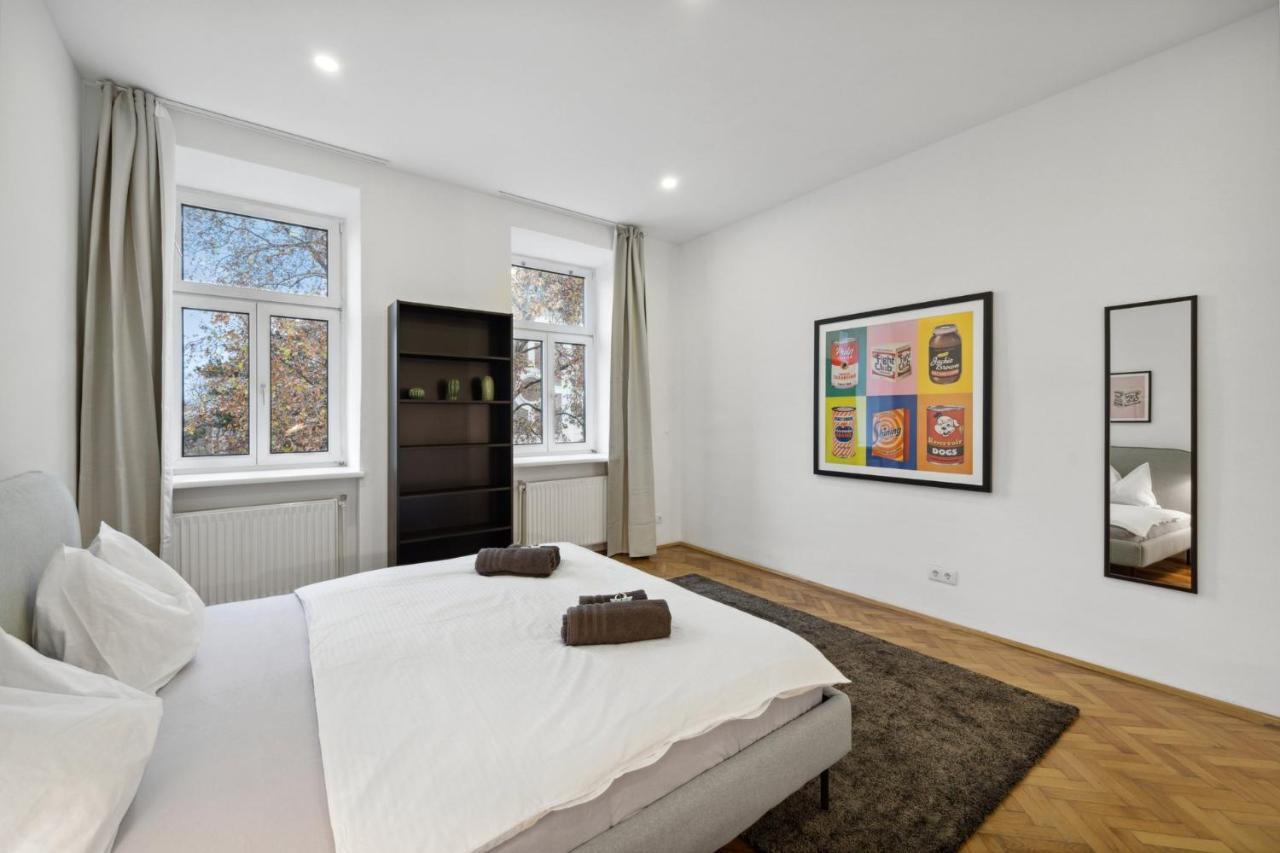 Big Spacious Central Apartment In Vienna Viena Exterior foto